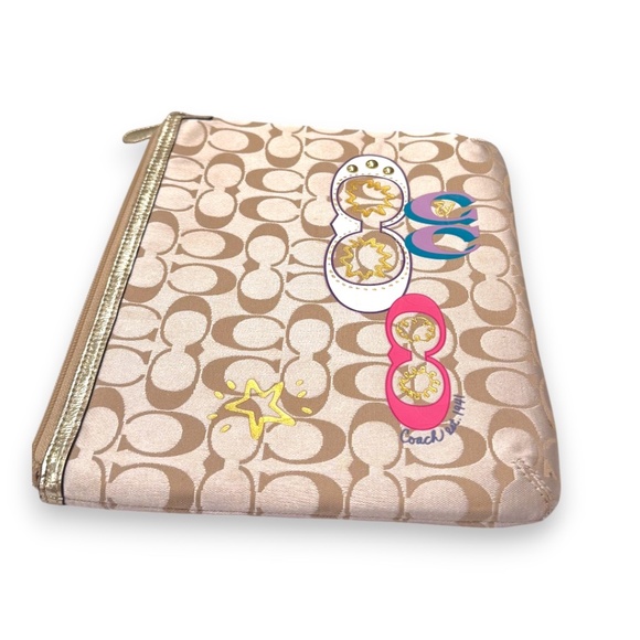 Coach Accessories - Coach Signature Graphic Tablet iPad Sleeve
